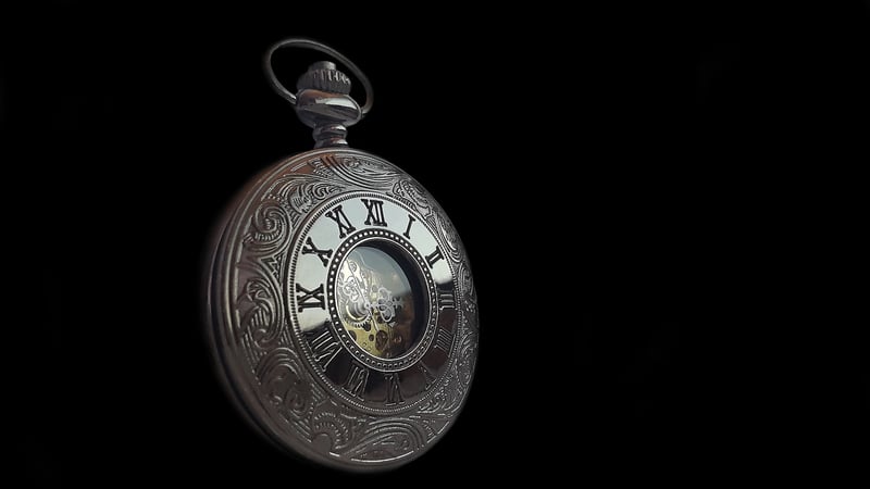 Clock showing time